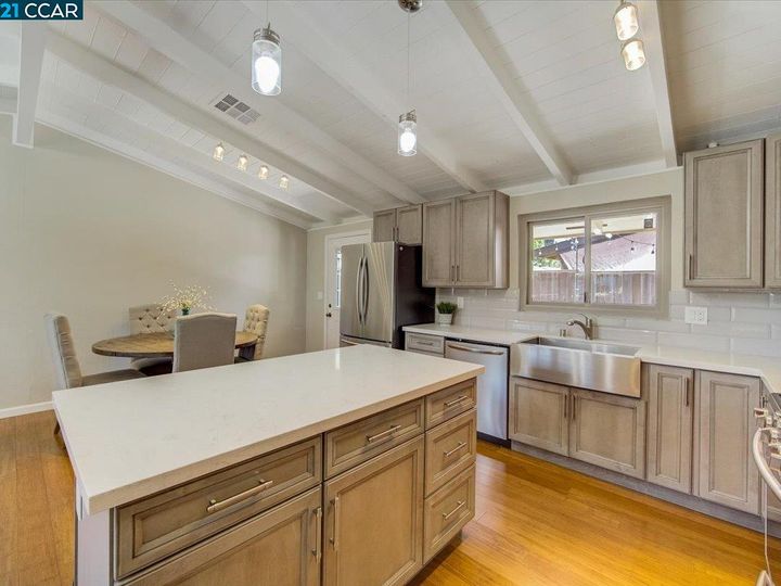 3372 Esperanza Dr, Concord, CA | Holbrook Heights. Photo 10 of 39