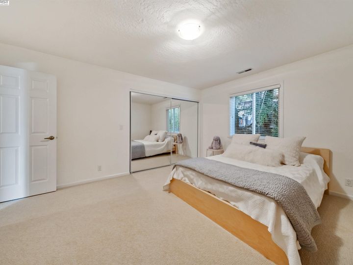3425 Brunell Dr, Oakland, CA | Woodminster. Photo 46 of 59