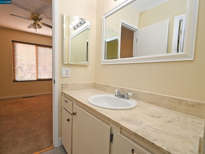3605 Northwood Dr #D, Concord, CA, 94520 Townhouse. Photo 17 of 27