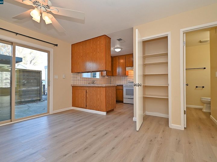 3605 Northwood Dr #D, Concord, CA, 94520 Townhouse. Photo 7 of 27