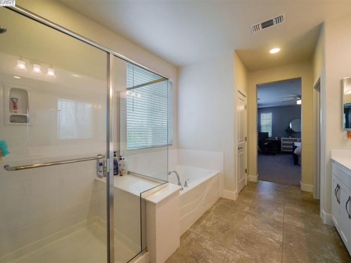 365 Bougainvilla Dr, Brentwood, CA | Brentwood. Photo 31 of 40