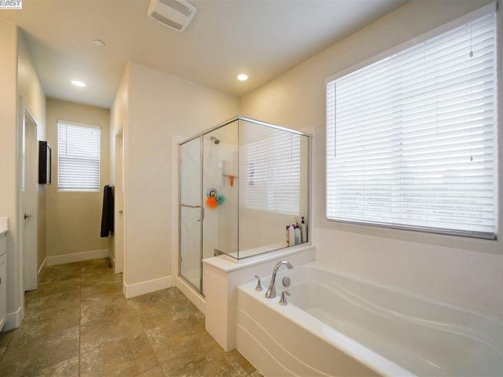 365 Bougainvilla Dr, Brentwood, CA | Brentwood. Photo 32 of 40