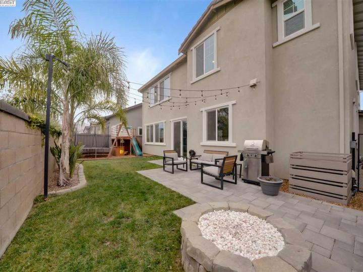 365 Bougainvilla Dr, Brentwood, CA | Brentwood. Photo 38 of 40
