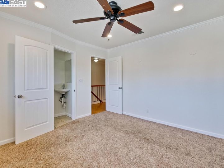 3686 Gainsborough Ter, Fremont, CA, 94555 Townhouse. Photo 26 of 54