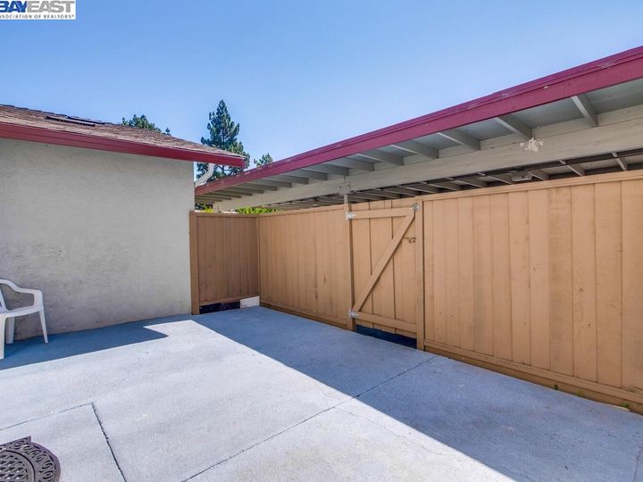 3686 Gainsborough Ter, Fremont, CA, 94555 Townhouse. Photo 49 of 54
