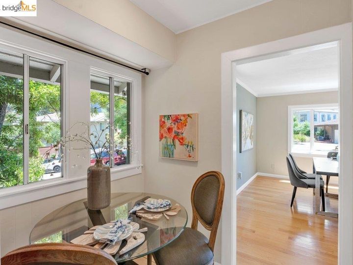 3745 Delmont Ave, Oakland, CA | Chimes Terrace. Photo 15 of 30
