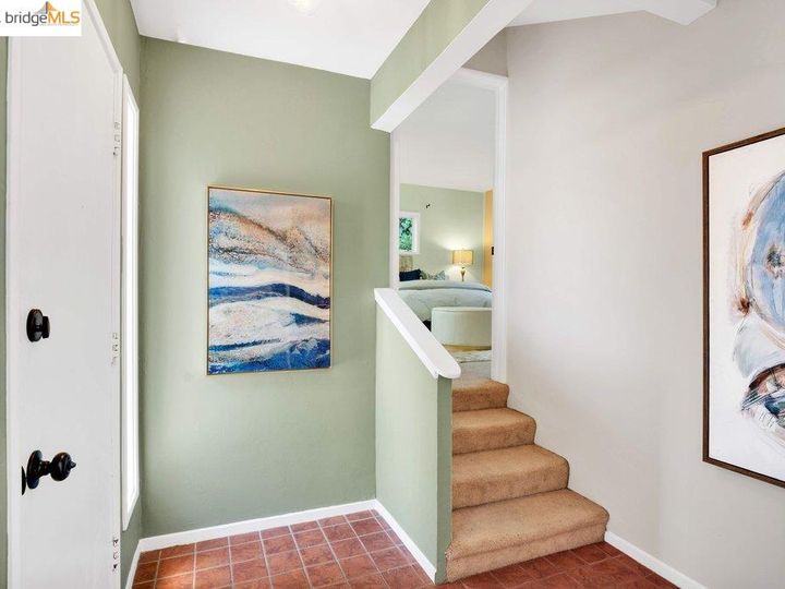 3745 Delmont Ave, Oakland, CA | Chimes Terrace. Photo 18 of 30