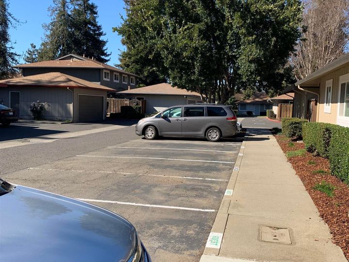 38019 Dundee Cmn, Fremont, CA, 94536 Townhouse. Photo 4 of 5