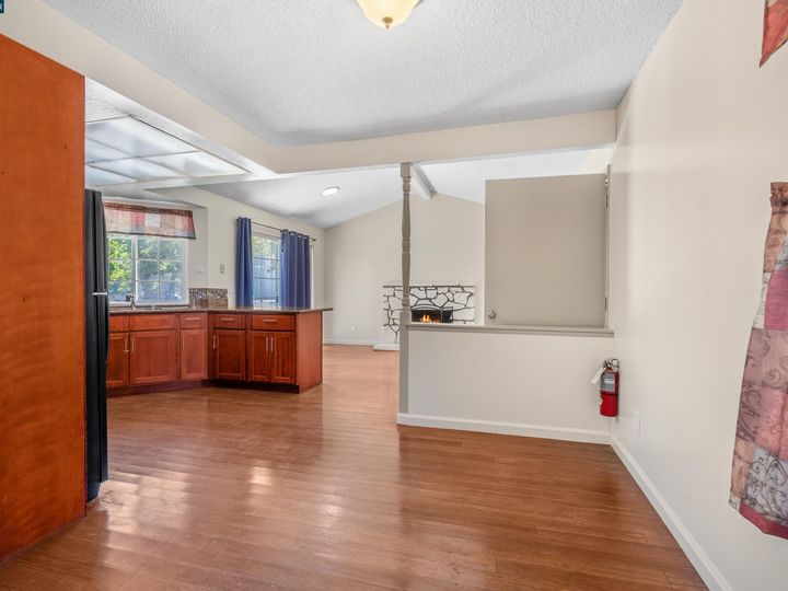401 Donegal Dr, Vallejo, CA | . Photo 31 of 45