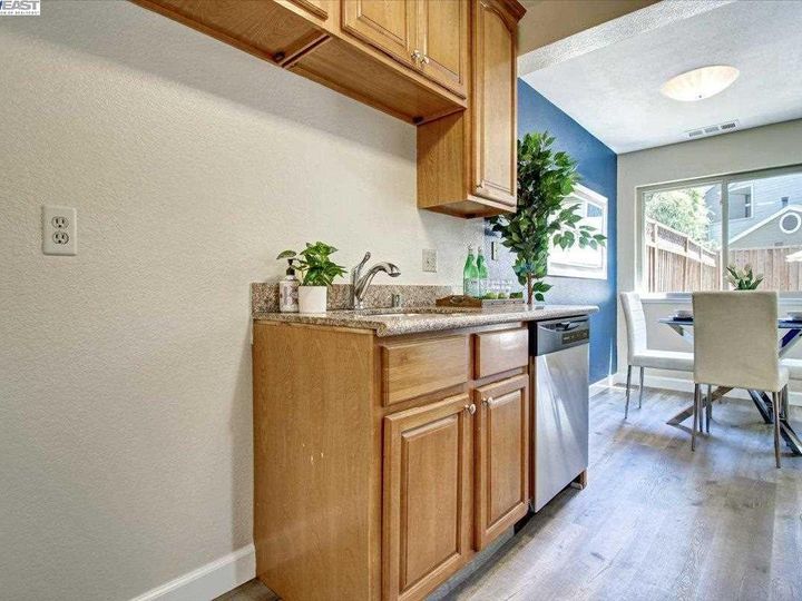 40844 Ingersoll Ter, Fremont, CA, 94538 Townhouse. Photo 10 of 29