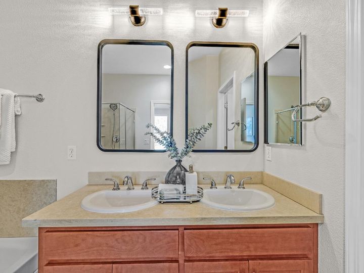 40965 Gramercy Ter, Fremont, CA, 94538 Townhouse. Photo 19 of 42