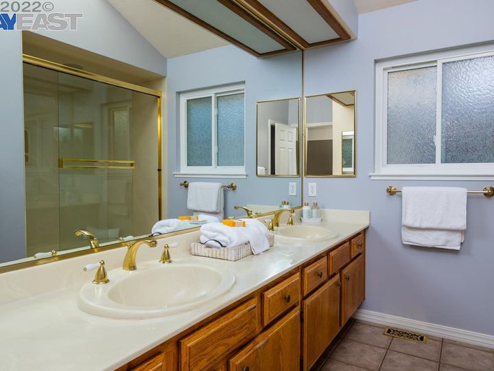 4160 Canyon Crest Rd West, San Ramon, CA | Canyon Crest. Photo 22 of 27