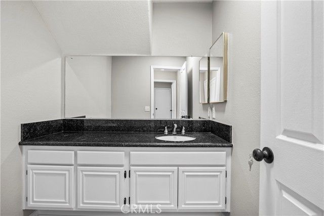 42180 Round Hill Dr, Lancaster, CA | . Photo 34 of 47