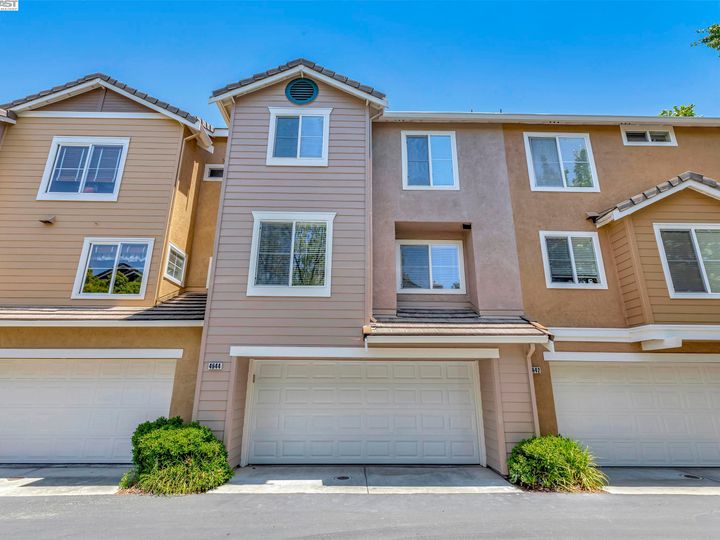 4644 Central Pkwy #35, Dublin, CA, 94568 Townhouse. Photo 49 of 53