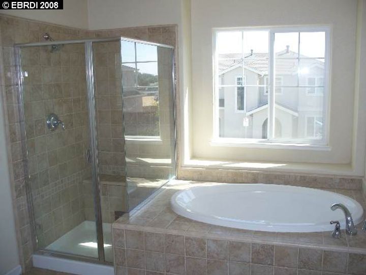 Rental 48 Curtis Ct, Bay Point, CA, 94565. Photo 4 of 4