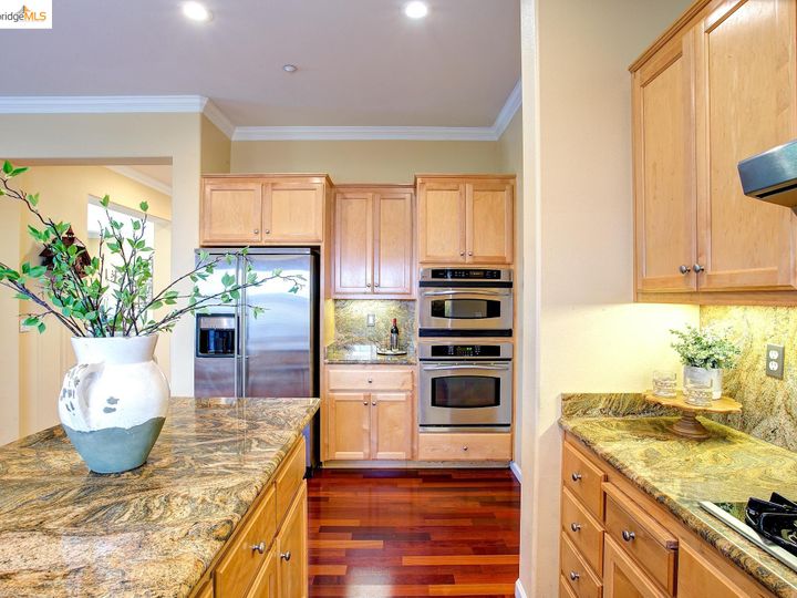 486 Lakeview Dr, Brentwood, CA | Shadow Lakes. Photo 21 of 58