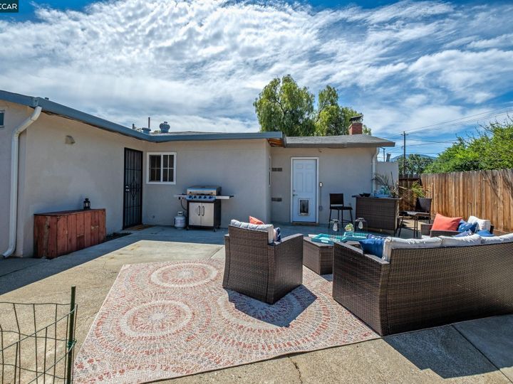 4977 Myrtle Dr, Concord, CA | Ayers Ranch. Photo 22 of 30