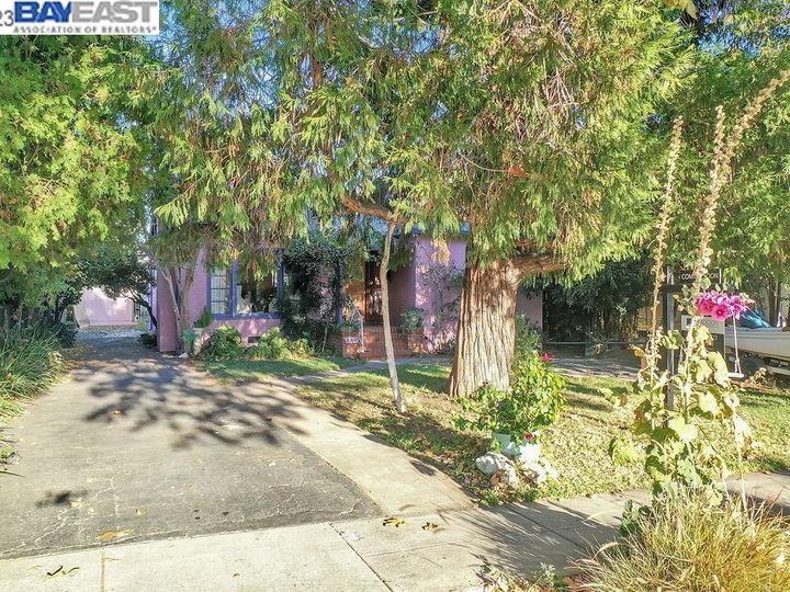 524 1st St, Brentwood, CA | Downtown. Photo 3 of 36