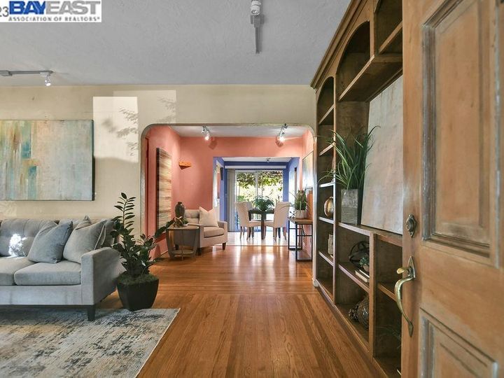 524 1st St, Brentwood, CA | Downtown. Photo 8 of 36