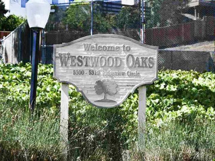 Westwood Oaks condo #6. Photo 5 of 7