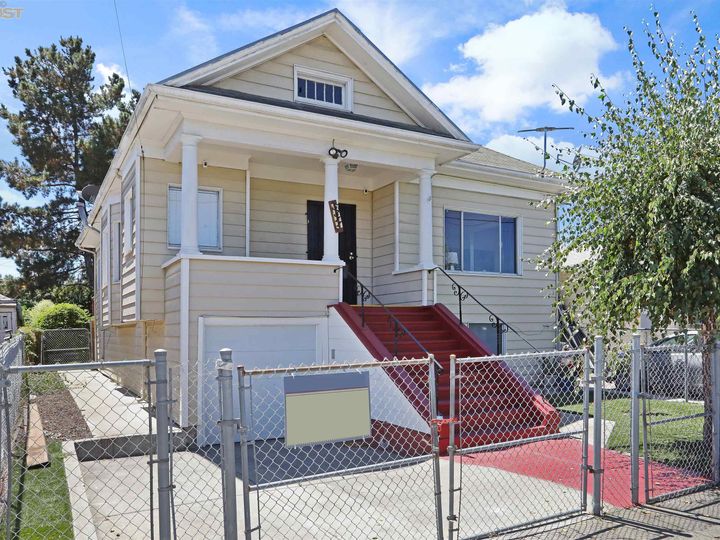 5311 Wentworth Ave, Oakland, CA | Melrose Heights. Photo 1 of 34