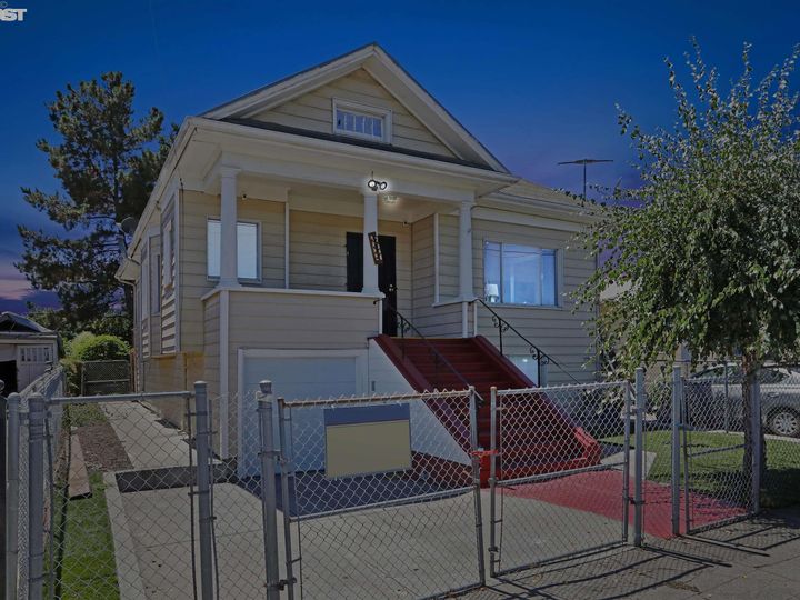 5311 Wentworth Ave, Oakland, CA | Melrose Heights. Photo 2 of 34