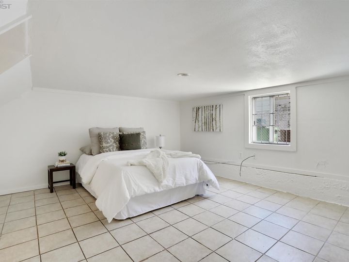 5311 Wentworth Ave, Oakland, CA | Melrose Heights. Photo 29 of 34