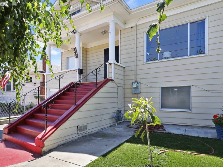 5311 Wentworth Ave, Oakland, CA | Melrose Heights. Photo 4 of 34