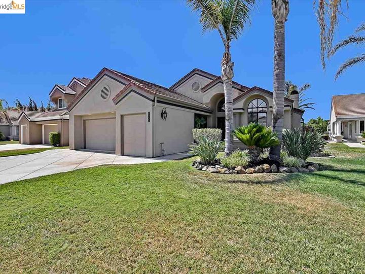 5330 Emerald Ct, Discovery Bay, CA | Discovery Bay Country Club. Photo 2 of 40