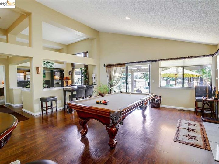 5330 Emerald Ct, Discovery Bay, CA | Discovery Bay Country Club. Photo 19 of 40