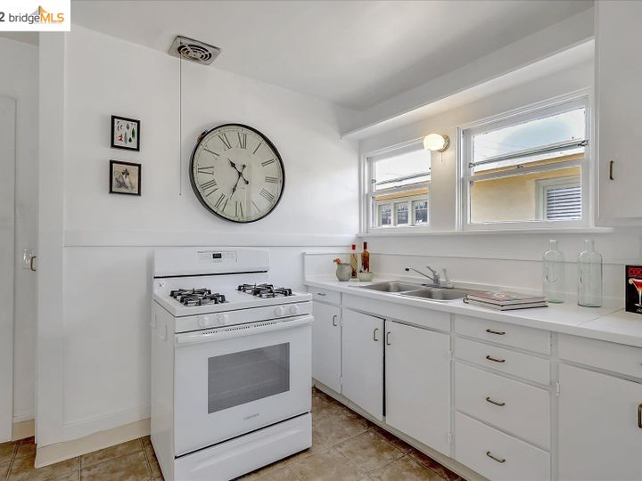5412 Ruth Ave, Oakland, CA | Maxwell. Photo 18 of 60