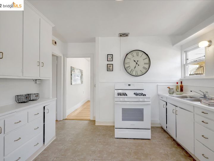 5412 Ruth Ave, Oakland, CA | Maxwell. Photo 19 of 60