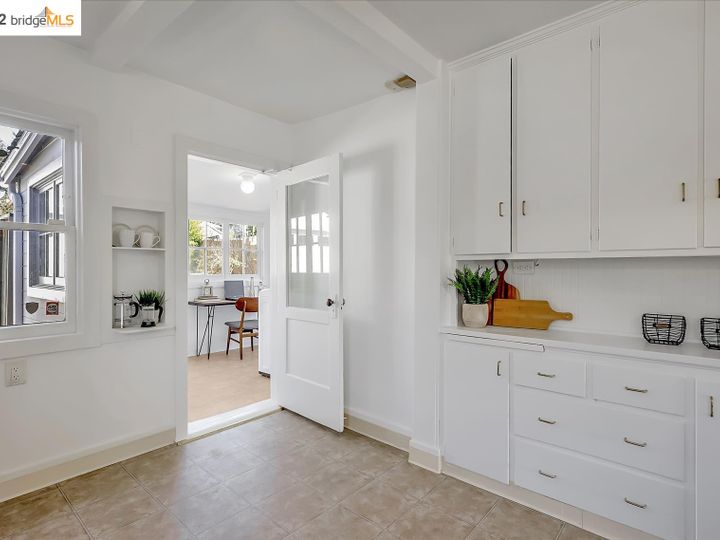 5412 Ruth Ave, Oakland, CA | Maxwell. Photo 20 of 60