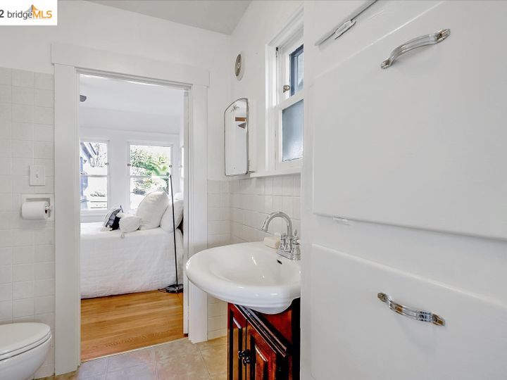 5412 Ruth Ave, Oakland, CA | Maxwell. Photo 27 of 60