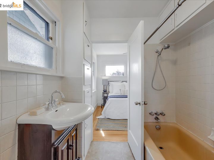 5412 Ruth Ave, Oakland, CA | Maxwell. Photo 28 of 60