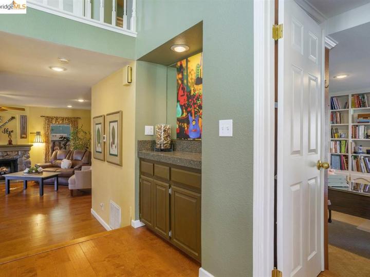5431 Azure Ct, Discovery Bay, CA | Discovery Bay Country Club. Photo 20 of 34