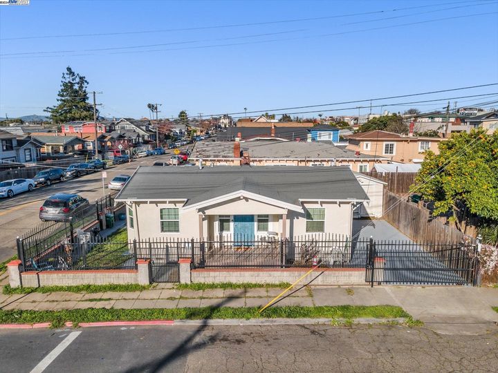 5479 Cole, Oakland, CA | Melrose. Photo 22 of 23