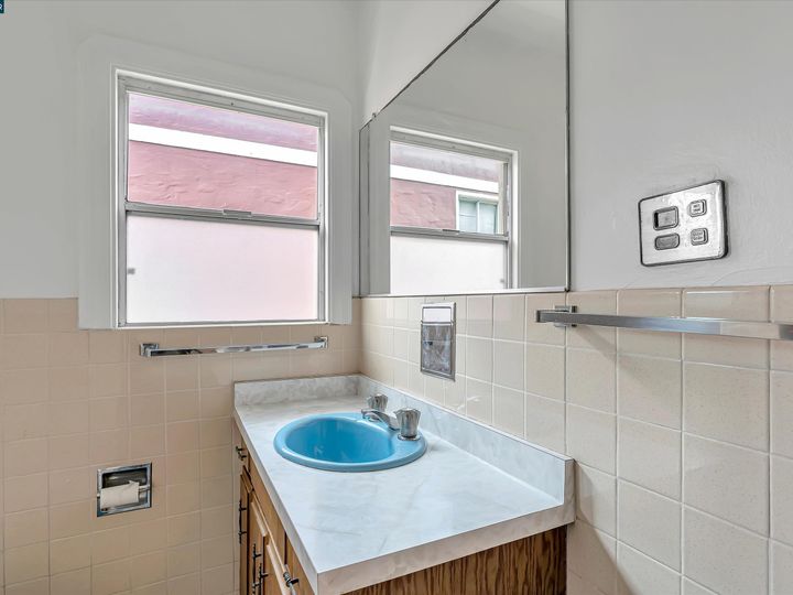 560 57th St, Oakland, CA | North Oakland. Photo 43 of 55