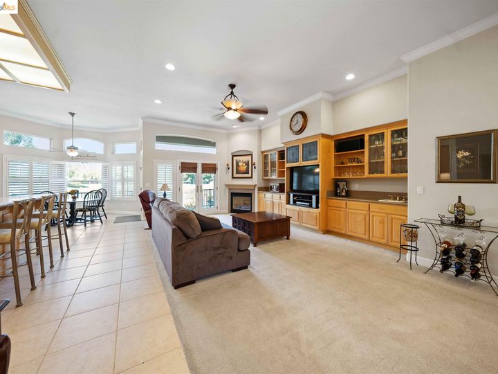 5757 Prestwick Ct, Discovery Bay, CA | Discovery Bay Country Club. Photo 9 of 44