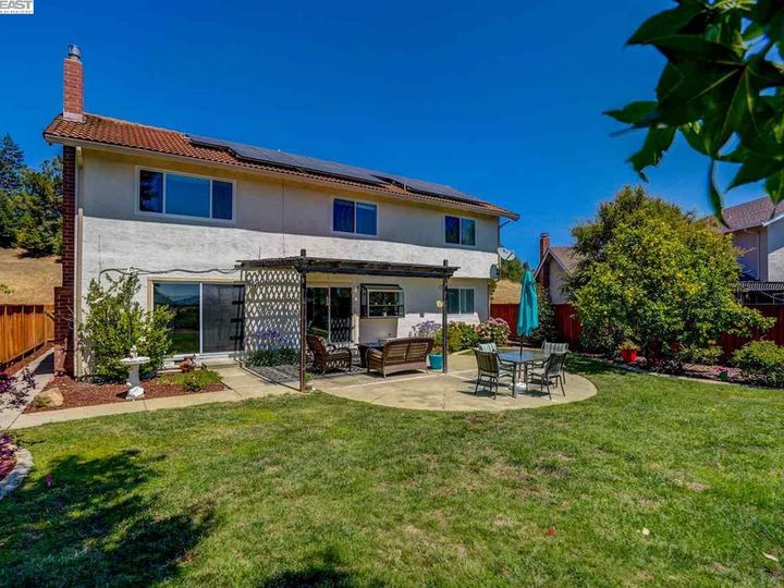 5773 Thousand Oaks Dr, Castro Valley, CA | Columbia. Photo 34 of 40