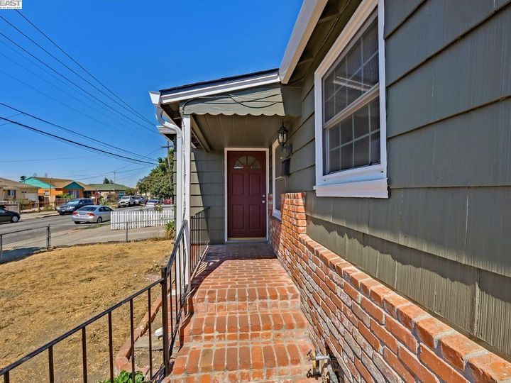 588 Tudor Rd, San Leandro, CA | Davis Tract. Photo 2 of 30
