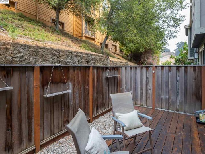 6037 Old Quarry Loop, Oakland, CA, 94605 Townhouse. Photo 11 of 20
