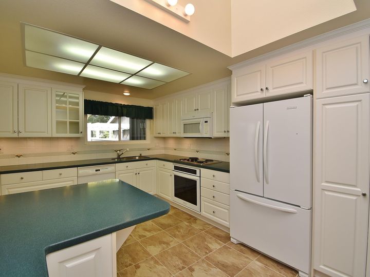 704 Silver Lake Dr, Danville, CA, 94526 Townhouse. Photo 15 of 40