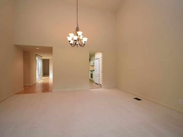 704 Silver Lake Dr, Danville, CA, 94526 Townhouse. Photo 29 of 40