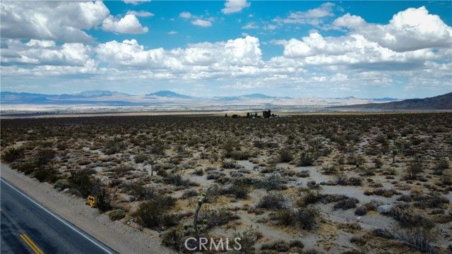 706 Carnelian Rd Lucerne Valley CA. Photo 16 of 17