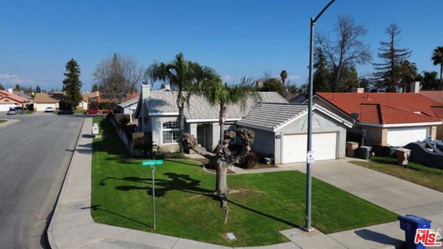 7400 Chilibre St, Bakersfield, CA | . Photo 3 of 31