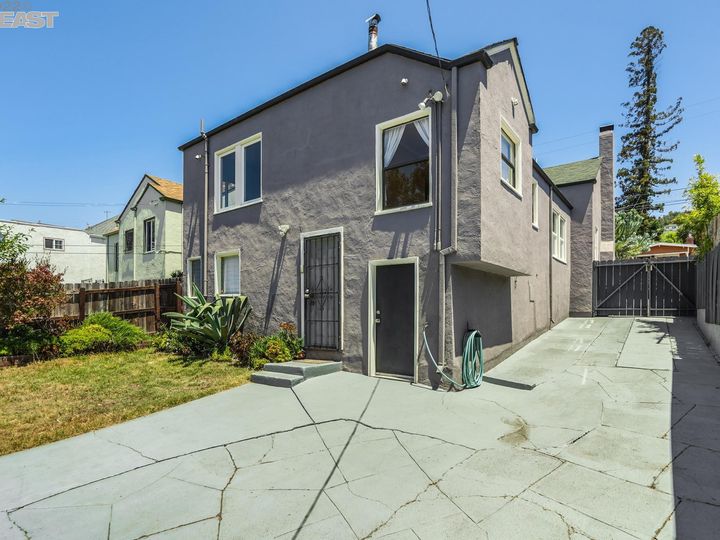 7407 Ney Ave, Oakland, CA | Eastmont Hills. Photo 34 of 39