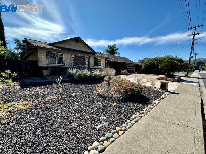 7421 Sedgefield Ave, San Ramon, CA | Country Clb Area. Photo 1 of 37