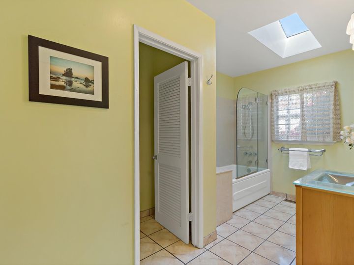 7618 Circle Hill Dr, Oakland, CA | Eastmont Hills. Photo 15 of 40