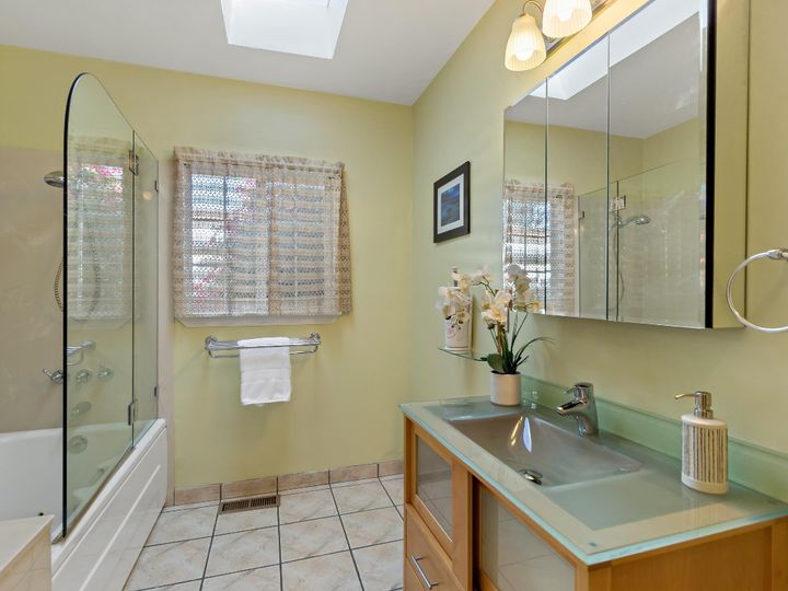 7618 Circle Hill Dr, Oakland, CA | Eastmont Hills. Photo 16 of 40